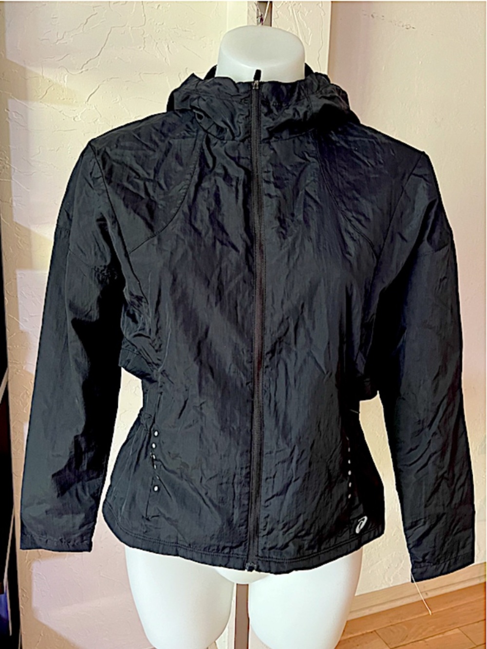 ASICS - Women's Road Packable Jacket - Running Hooded